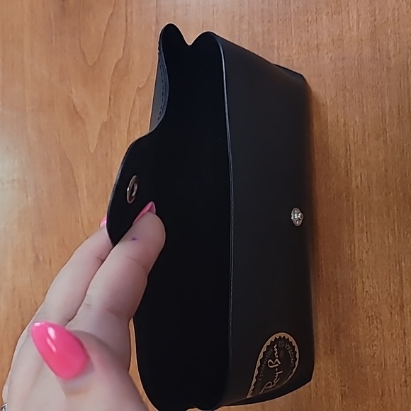 Black ray ban case - Picture 4 of 4